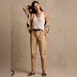 Banana Republic Factory Authentic Chino Girlfriend Fit
